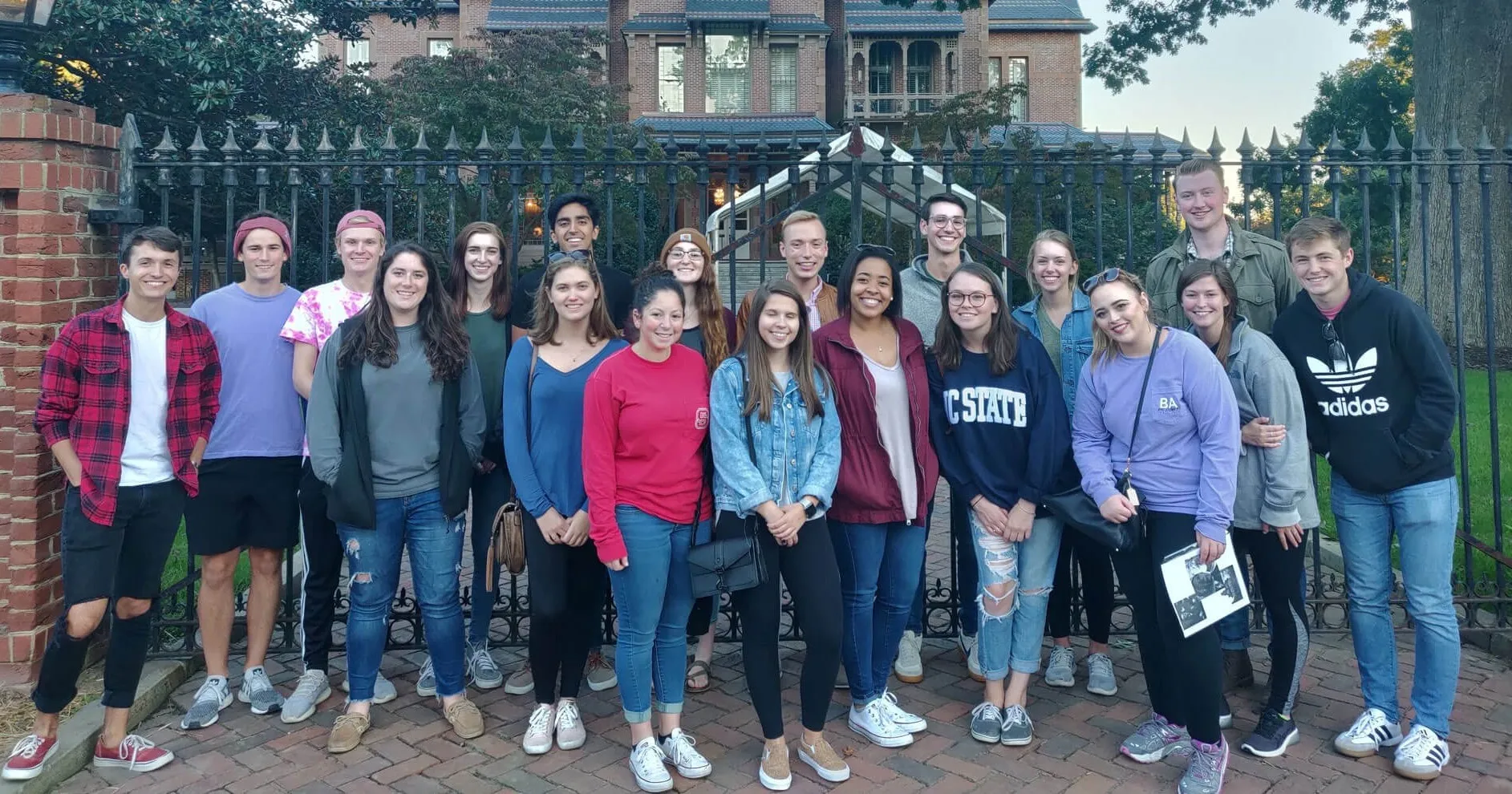 Raleigh Haunted Footsteps Ghost Tour in Raleigh