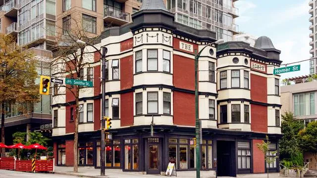 Homer Street Cafe & Bar in Vancouver, BC, CA