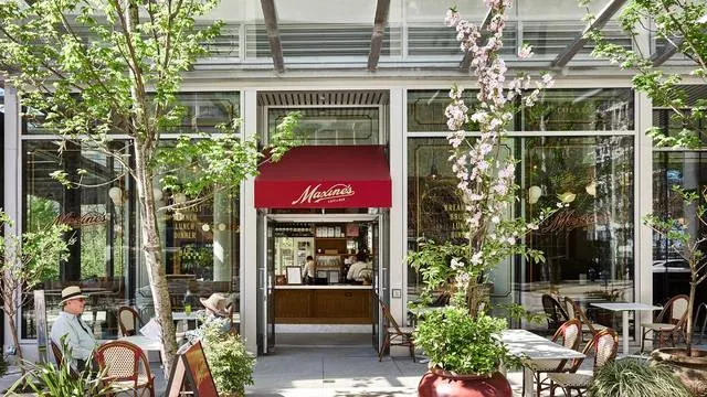 Maxine's Cafe & Bar in Vancouver, BC, CA